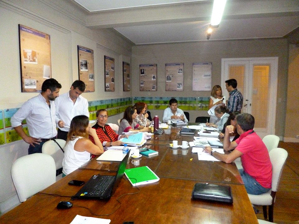 11-06-2016 poloticas economicas